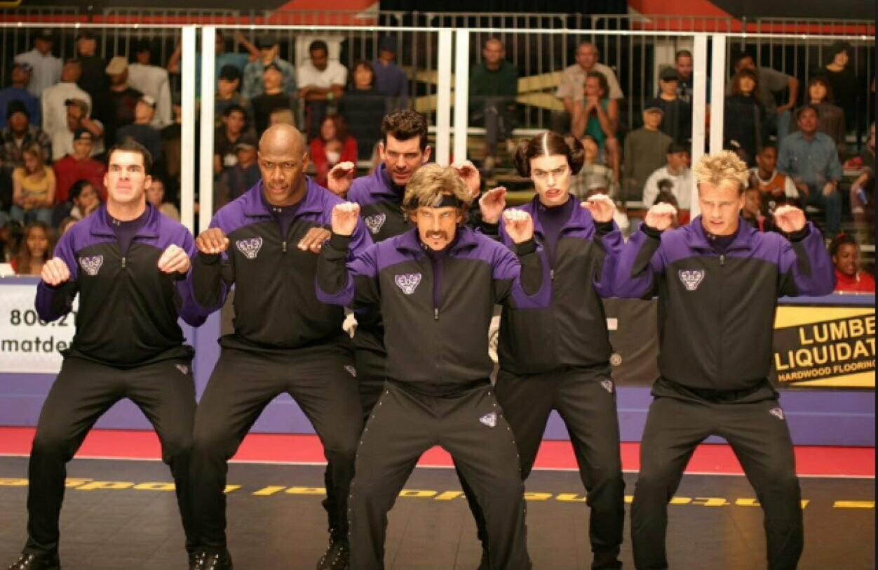 Globo gym dodgeball dron